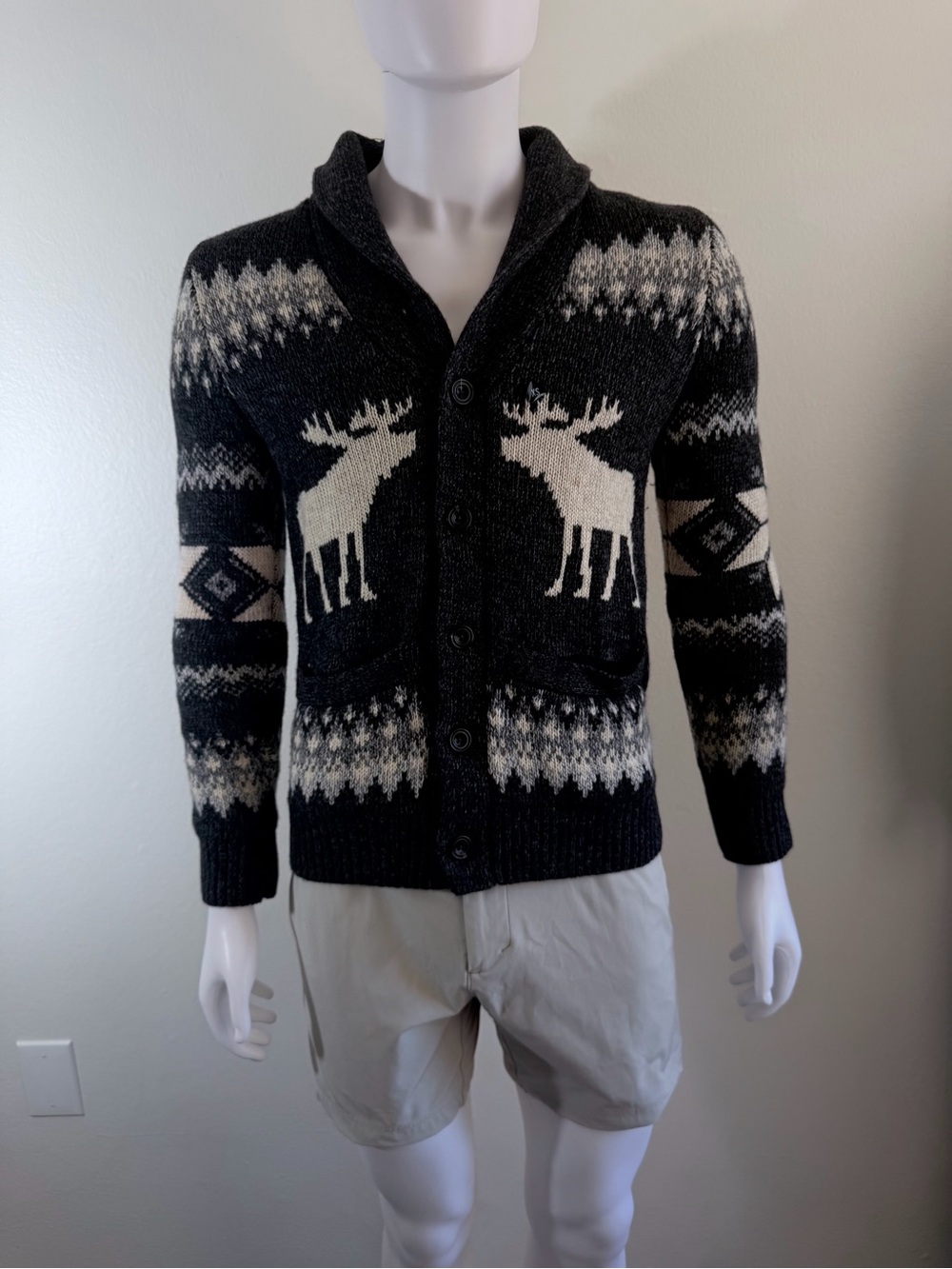 Abercrombie & Fitch Black and Cream Moose Intarsia Shawl Cardigan